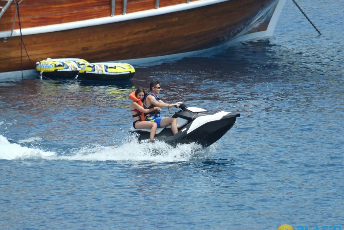 Yacht Kaptan Mehmet Bugra 8 Cabins 34 Meters Yacht Charter Turkey