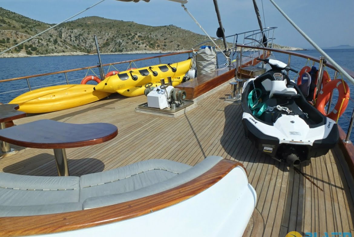 Yacht Kaptan Mehmet Bugra 8 Cabins 34 Meters Yacht Charter Turkey