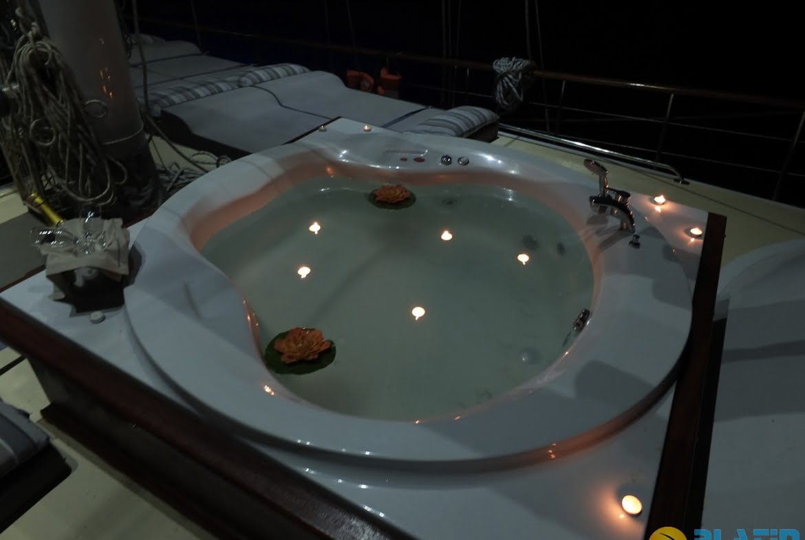 Yacht Kaptan Mehmet Bugra 8 Cabins 34 Meters Yacht Charter Turkey