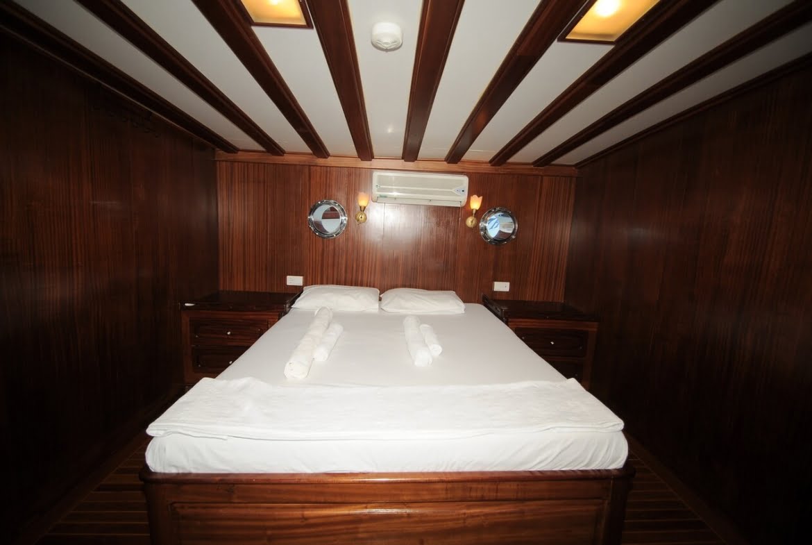 Crewed Yacht Charter with Prenses Selin Gulet Turkey