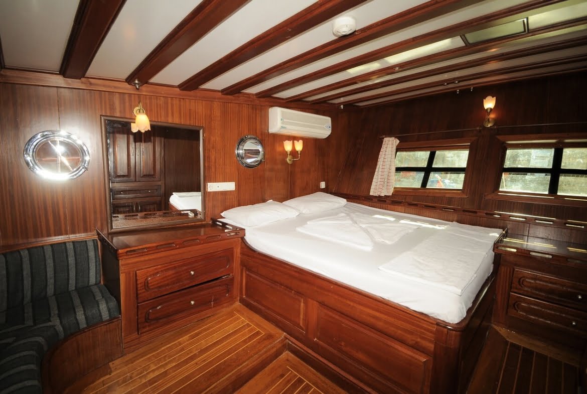 Crewed Yacht Charter with Prenses Selin Gulet Turkey