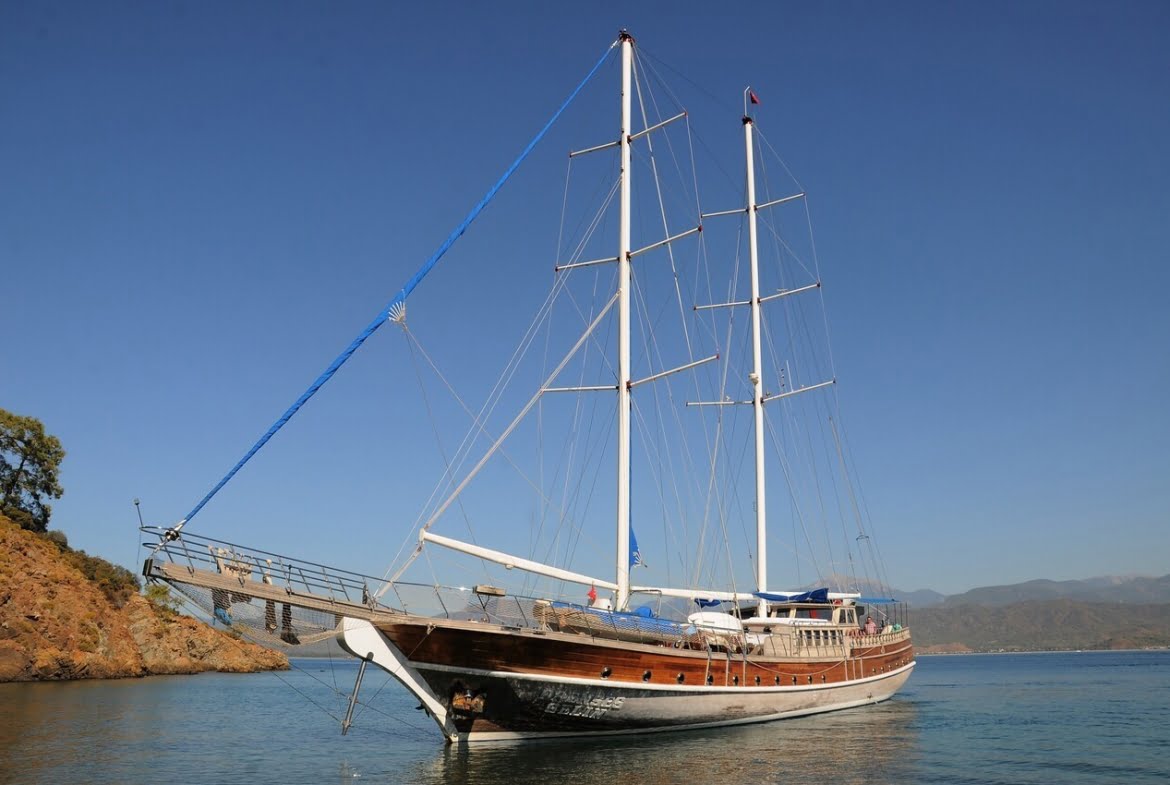 Crewed Yacht Charter with Prenses Selin Gulet Turkey