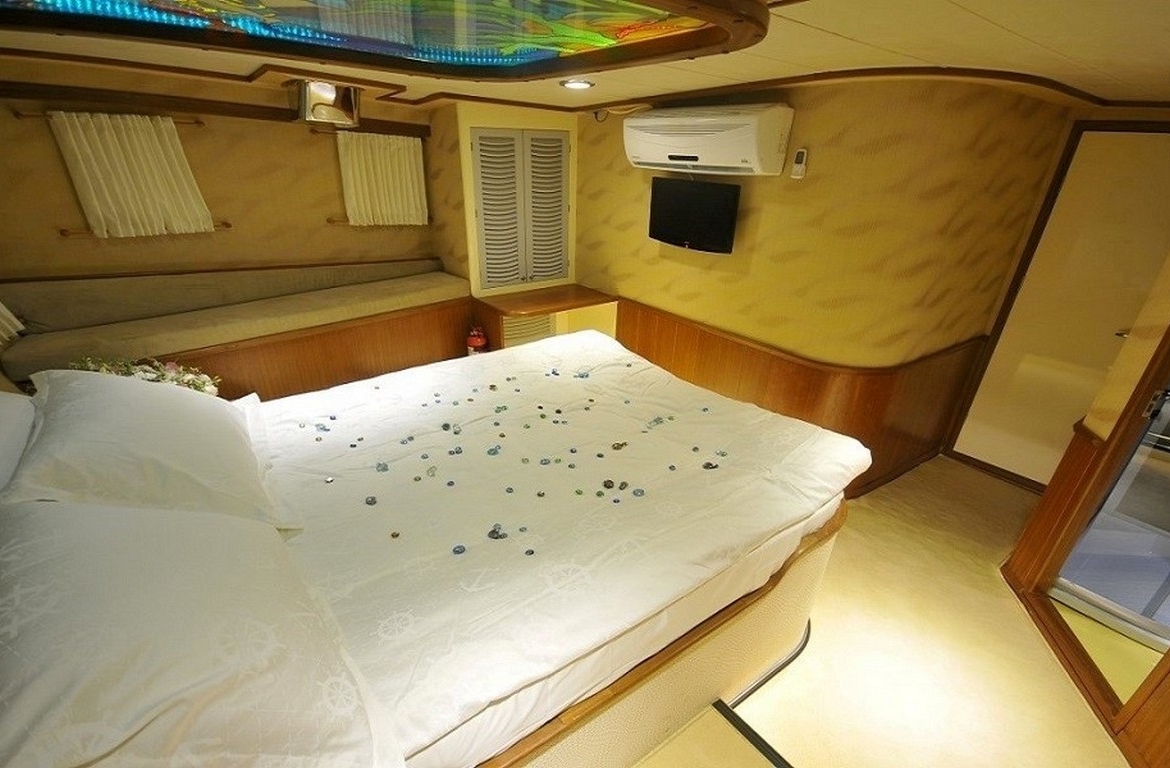 ece arina gulet caicco